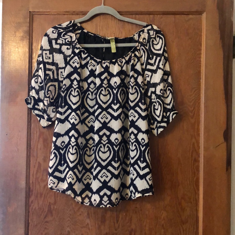 Paisley top